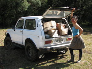 Beth and nivinha ready to unload.jpg